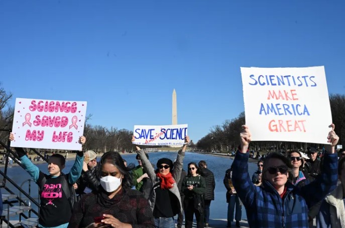 欧盟推激励计划揽才  砸24亿“抢”美科学家