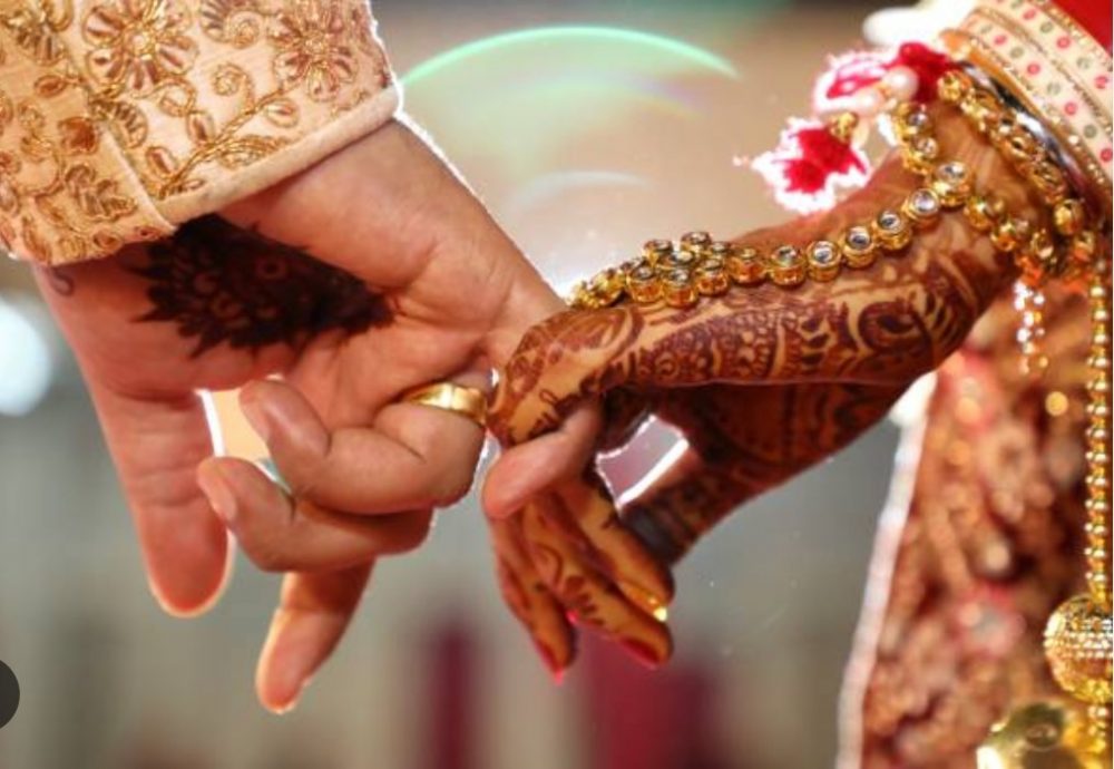 残疾叔叔遭女子“抢着嫁” 亲属质疑对方另有企图