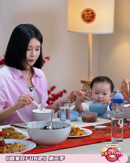 母亲节专题:女中豪杰的刚与柔(四)|从“羽球女神”到为人母 吴柳莹更了解女性于家庭意义