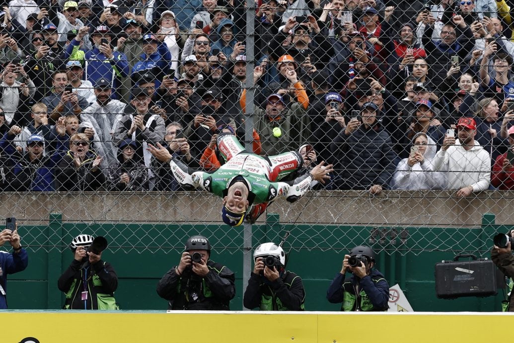 法国站MotoGP|终结主场车迷71年等待 萨科逆袭神奇封王