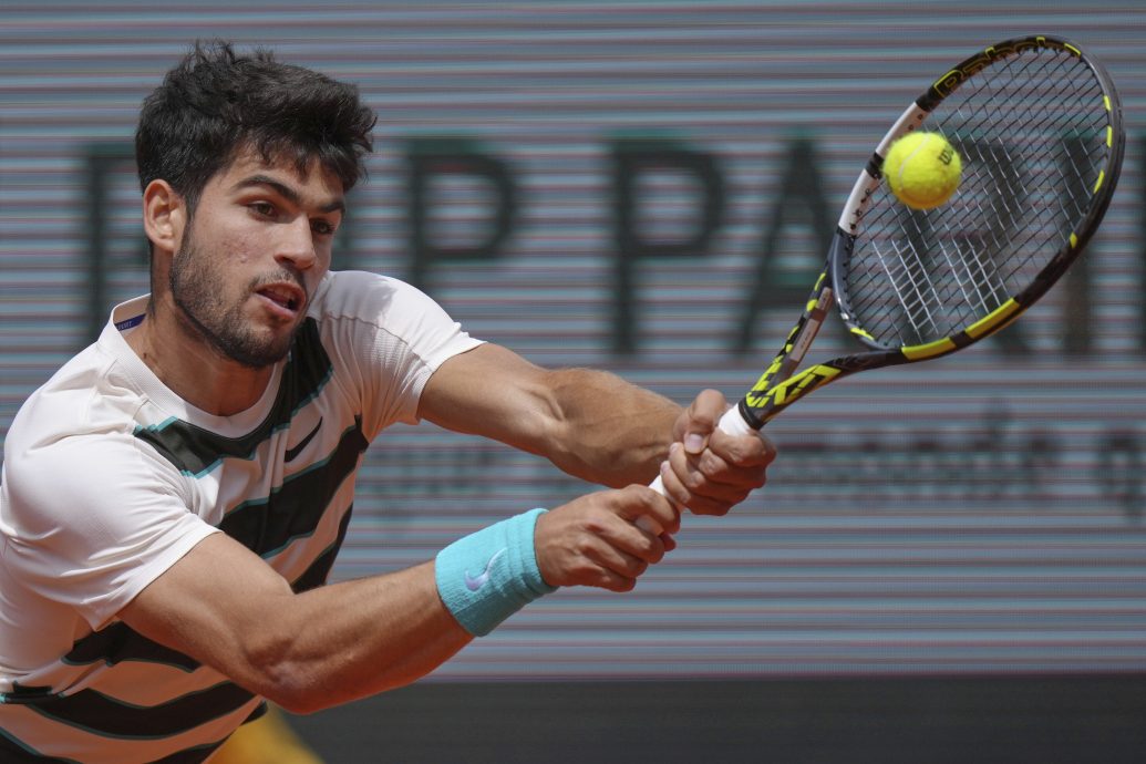 法国网球公开赛| 世界一哥辛纳旗开得胜  男女单卫冕冠军响首炮