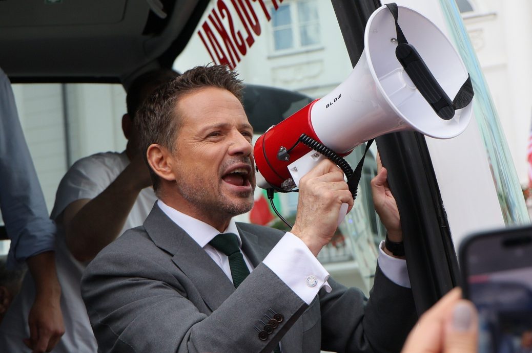 波兰总统大选17日登场 亲欧派政府面临考验 