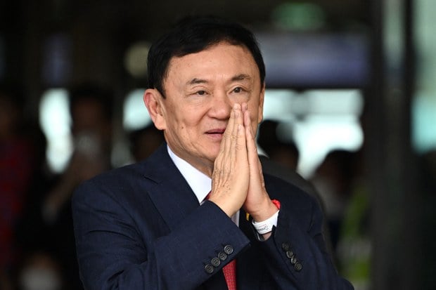 泰国前首相塔辛保外就医遭质疑 佩通坦为父辩护