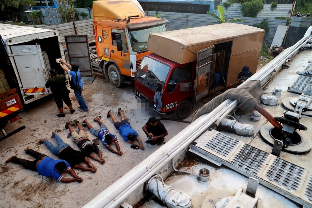 津贴柴油当工业柴油出售黑市牟利 雪内贸部起获7000升柴油逮捕5人