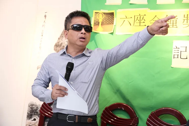 澎恰恰跳票害干儿子被黑道电击 经纪人出面回应