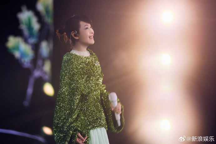 点歌环节爆争议惹哭小女孩 刘若英急发文道歉