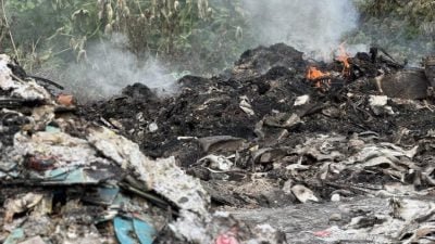 垃圾“毒烟”再袭加影  居民申诉饱受鼻痒喉痛困扰