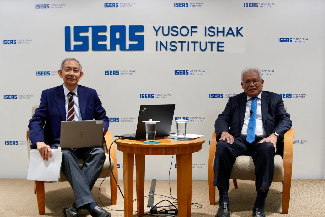 版头∕艾瑾/韩沙