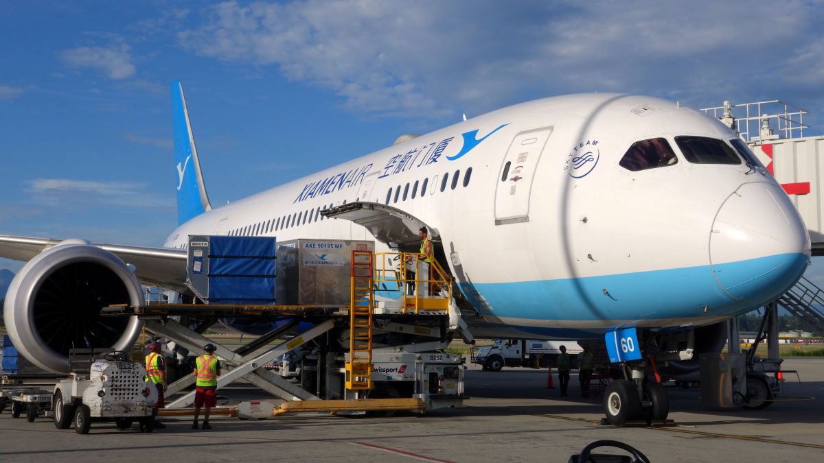 特朗普政府已开始调查进口商用飞机、喷射引擎及零组件是否威胁国安