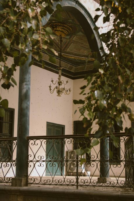 独居排屋连遇怪事? 女子住六天后惊恐逃离