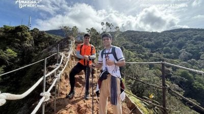 为罹难师生完成未竟之旅   2地震幸存者攻顶神山
