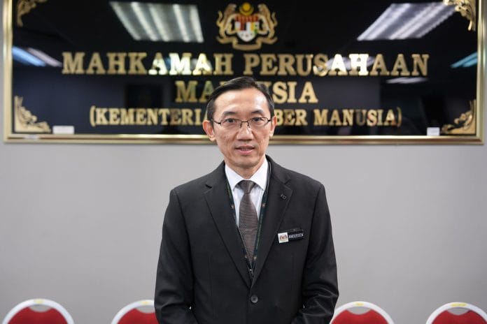 王伟良续任工业法庭主席