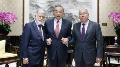王毅狠批美霸道 吁拉美：合力划桨开大船
