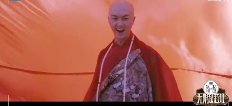 王浩信光头造型震撼网　尔冬陞赞：TVB训练出来