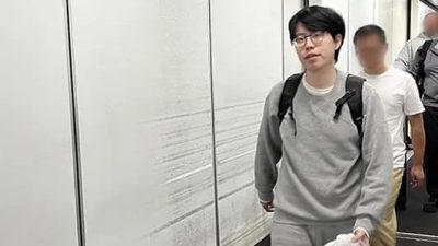 用无人机偷拍美海军舰艇 中国留学生出狱后遭遣返