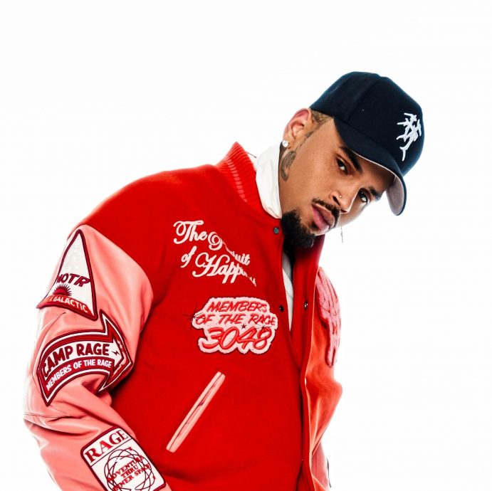 用玻璃瓶袭击音乐制作人 基斯布朗被拘捕