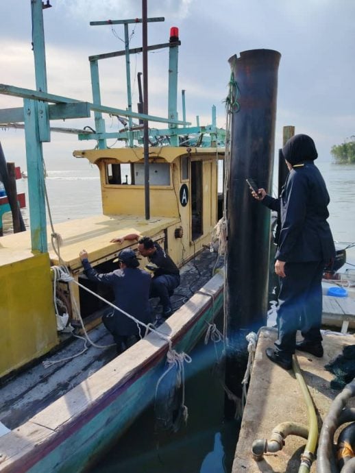 疑改装油箱滥用津贴柴油 捕业者充公渔船和柴油