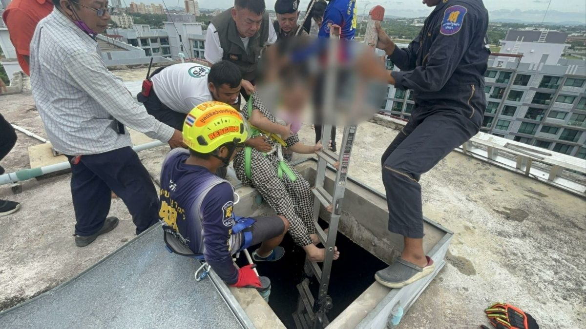 疑精神失常跳入楼顶水箱 中籍男游客芭堤雅获救送医