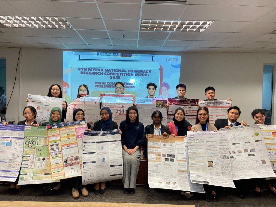 第八届全国药剂学研究比赛 马大夺三冠全场大赢家