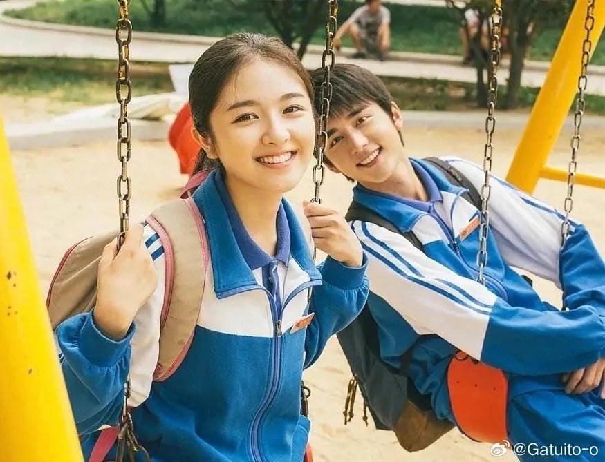 粉丝洗版祝贺李兰迪单身快乐 疑与张新成7年情断