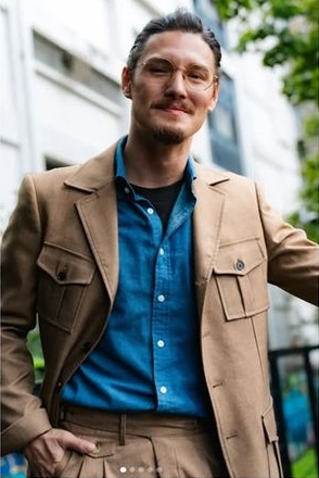 结婚消息外泄 周华健混血儿晒婚照证实喜讯