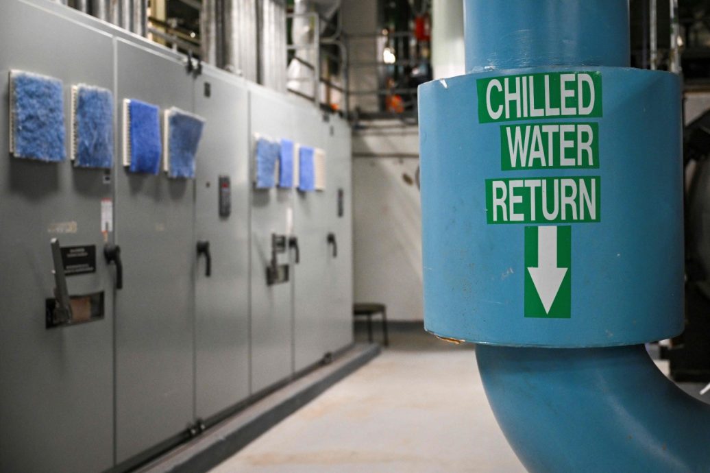 绿量无穷/联国总部靠“水”冷出新高度 抽河水降温节能 难度高