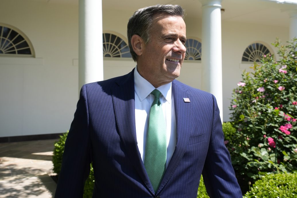 美国中情局制作中文视频 图策反中国官员  