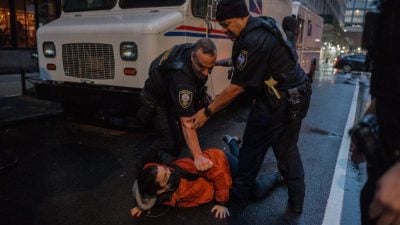 美媒:特朗普政府设每日逮捕移民目标3000人 每年捉100万人