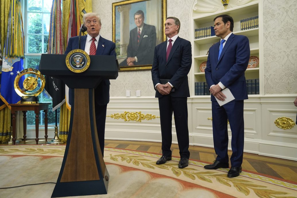 美驻华大使珀杜宣誓就任　特朗普：他会表现出色