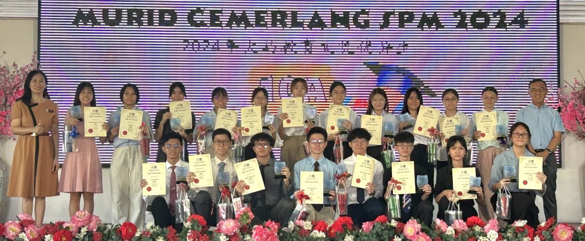 胡荣华：放眼成SPM“华文龙头大哥” 培南华中8学生华文A+ 