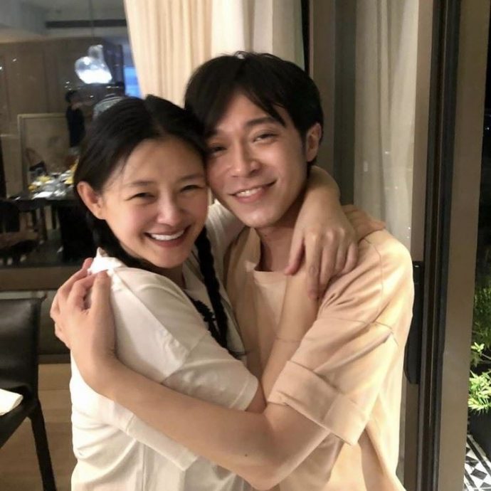 苏打绿终站上武道馆 唱《无与伦比的美丽》悼大S