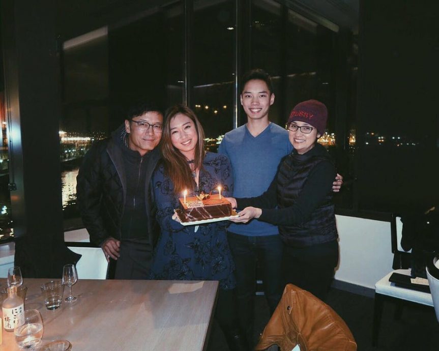 苗侨伟拒绝合照 不挨骂反被夸