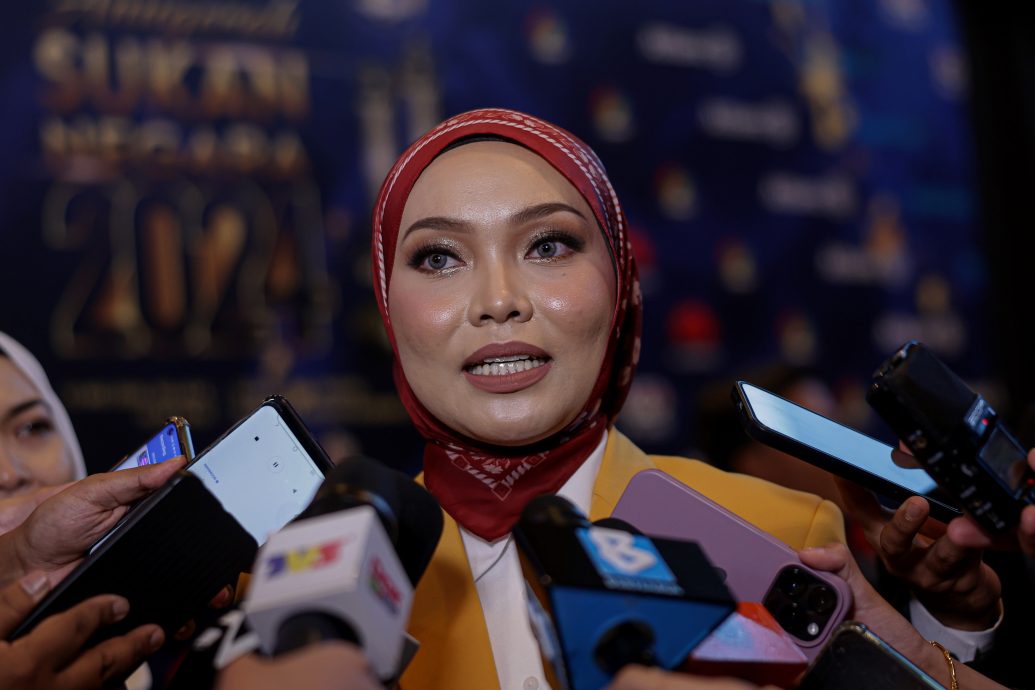 草地保龄球女将右肩旧伤恶化  诺法拉休养6周