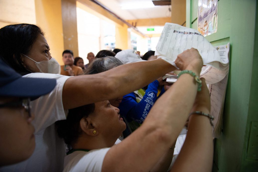 菲律宾中期选举投票开始 12席参议员成政局关键