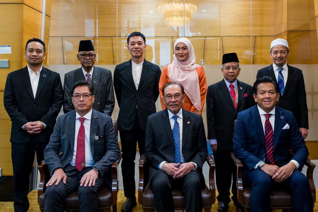 安华希望3名国会反贪污特别委员会新成员能进一步加强人民对政府提升廉政与治理工作的信心／艾瑾处理