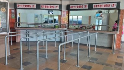 三民独中疑集体食物中毒 |   西华尼申：查出2病毒   疑冬炎炒饭引起
