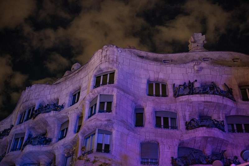 西班牙多处电缆遭盗窃 马德里等地铁路大规模停运逾万人受影响