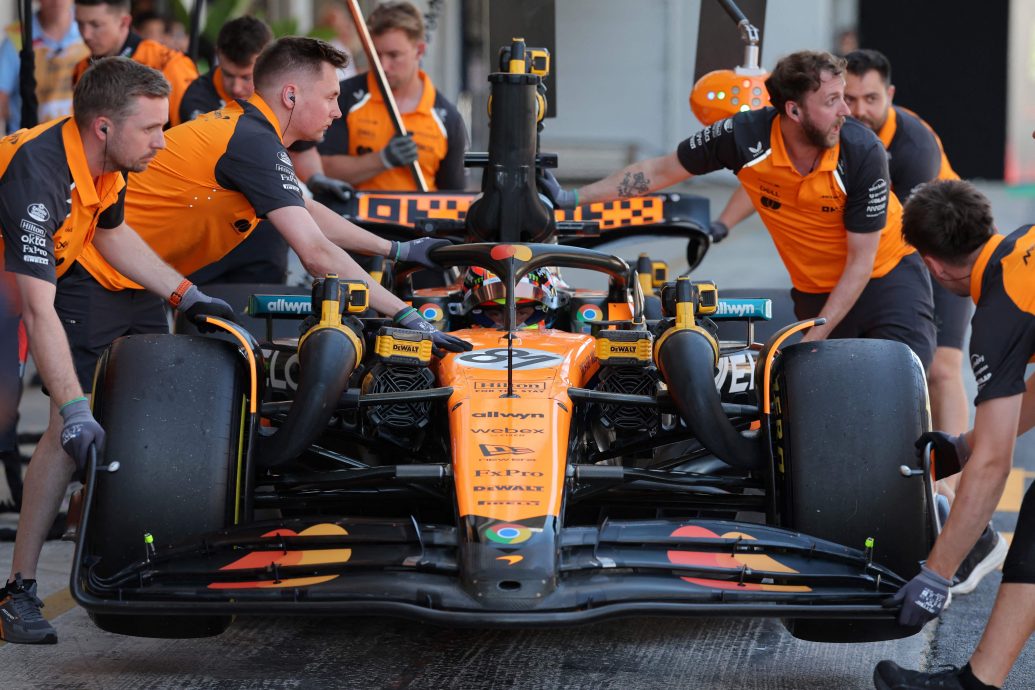 西班牙站F1大赛车自由练习  迈凯轮车手两次第1