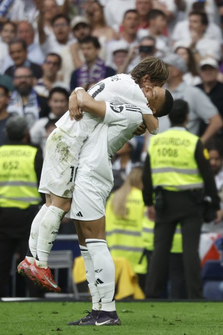 西甲|安帅(魔笛)洒泪告别 皇马一个时代的结束