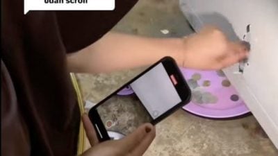 视频|厕所门当扑满藏私房钱 他5年存逾万硬币被妻充公！