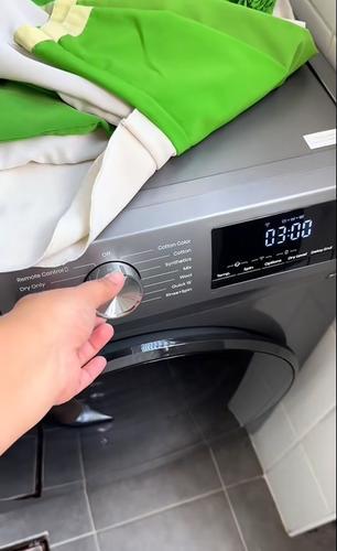 视频|洗烘一体机还能熨衣？ 主妇猛赞超值 网民惊疑：怎样熨？
