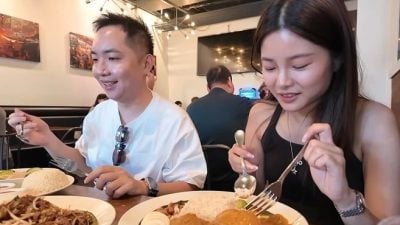 视频|美国一顿“大马早餐”要RM457！ 网红崩溃：这都能吃海鲜大餐了