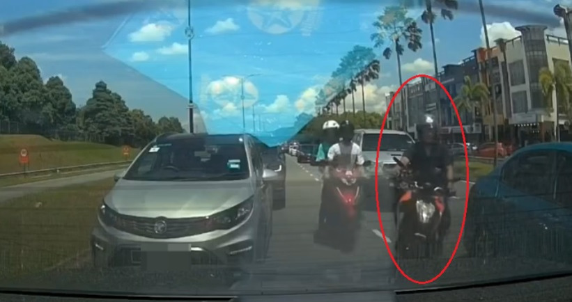 视频|黑衣男没看清路况从车龙驶出 被撞后反怪他人驾太快