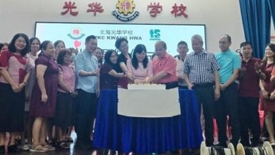 曾文忠：未来优化师资团队   为教师提供更广阔发展