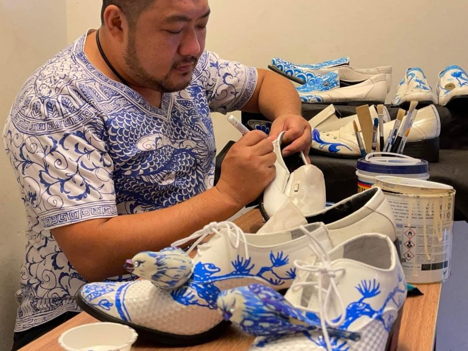 请签发(大北马封面头)视觉陈列艺术设计师方绍维的艺术人生。