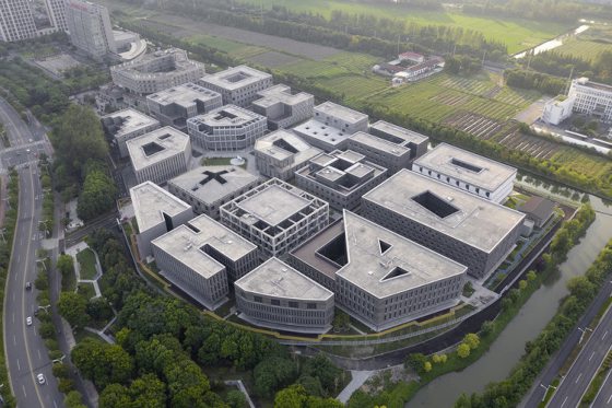 谢诗奇／第三种态度