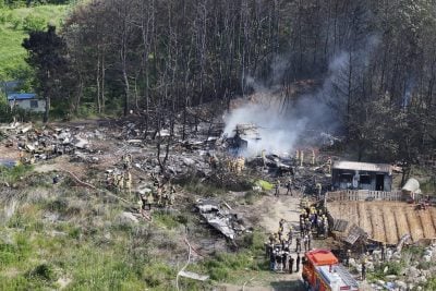 韩海军巡逻机坠毁 3遗体寻获