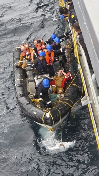 载大量化学品货船沉没 喀拉拉邦高度警戒