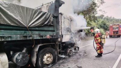载沥青罗里着火 烧毁40%幸无人伤亡
