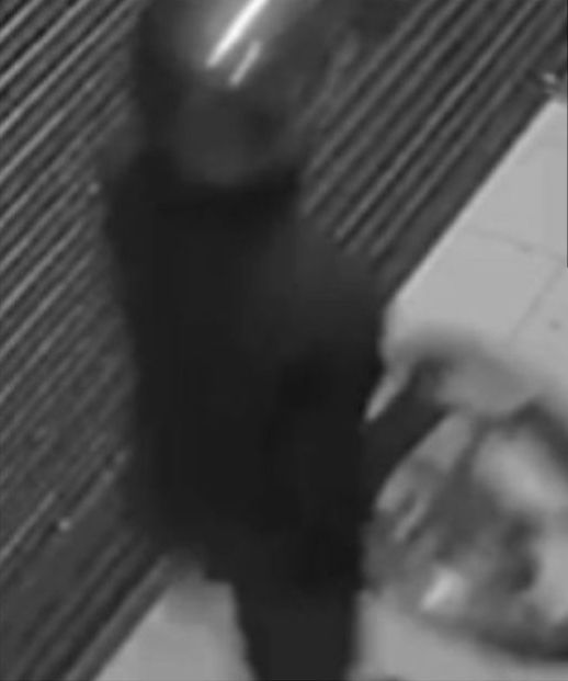 送餐员摩托车零件被偷·警方逮捕失业青年